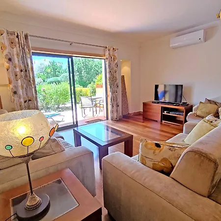 Апартаменти Fabulous Sunny Pool&garden By Becherish