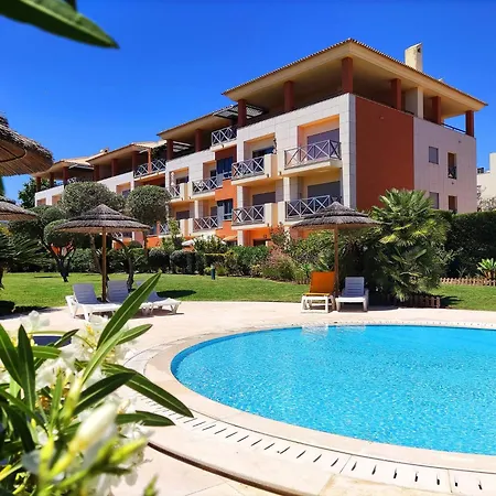 Fabulous Sunny Pool&garden By Becherish Apartmán *