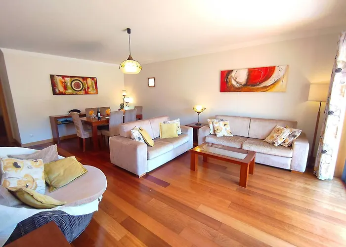 Fabulous Sunny Pool&garden By Becherish Lejlighed