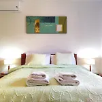 公寓 Fabulous Sunny Pool&garden By Becherish *
