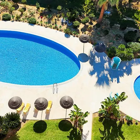 Fabulous Sunny Pool&garden By Becherish * Αλμπουφέιρα